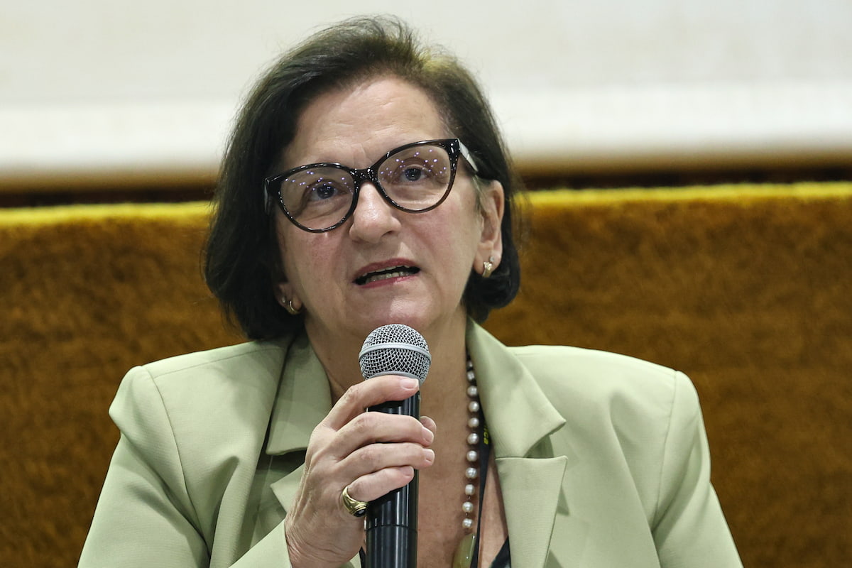 A secretária nacional de diálogos sociais, Kenarik Boujikian, durante cerimônia de lançamento do Índice de Estigma em Relação às Pessoas Vivendo com HIV 2025, no Palácio do Planalto.