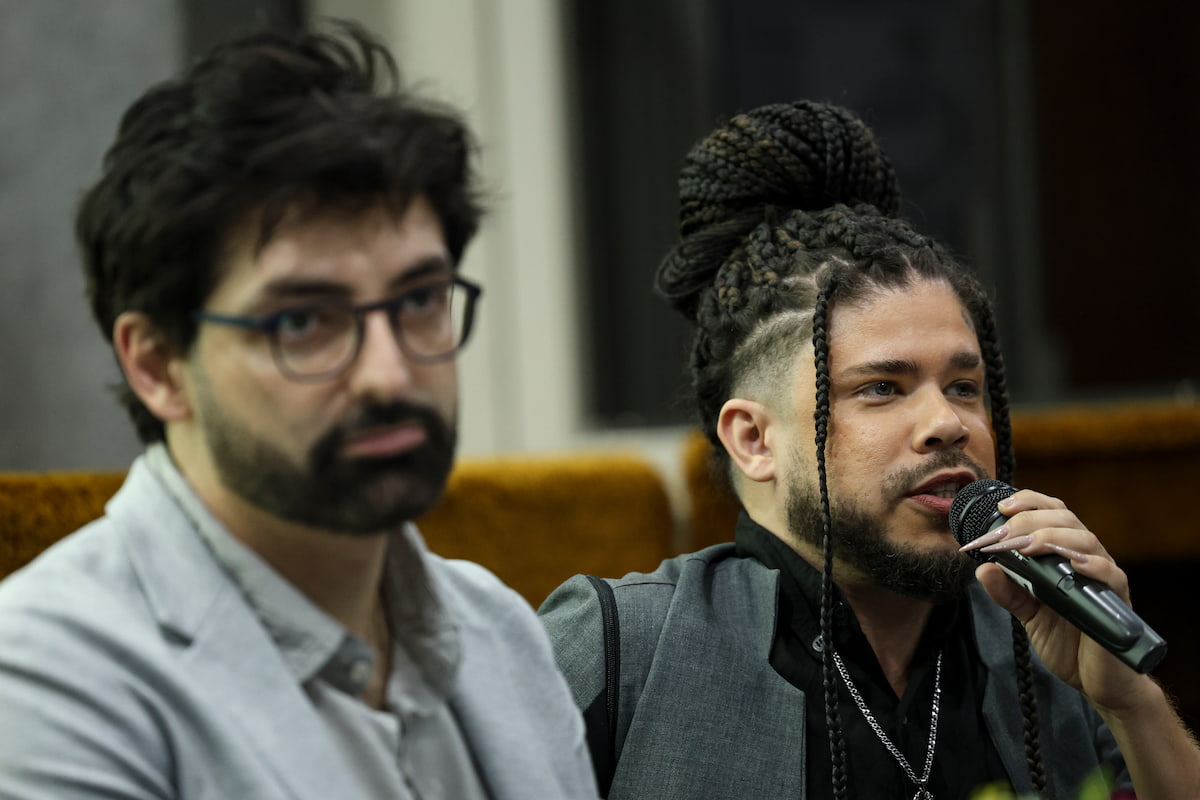 Os pesquisadores Ângelo Brandelli e Thiago Jerohan durante cerimônia de lançamento do Índice de Estigma em Relação às Pessoas Vivendo com HIV 2025, no Palácio do Planalto.