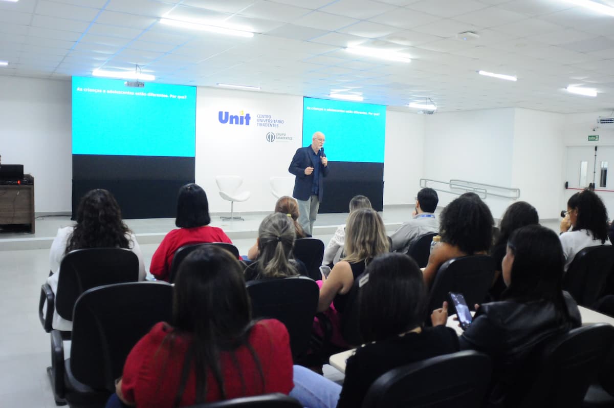 Evento que aconteceu na Unit-PE, na Zona Sul do Recife, reuniu diversos profissionais e pesquisadores de múltiplas áreas 