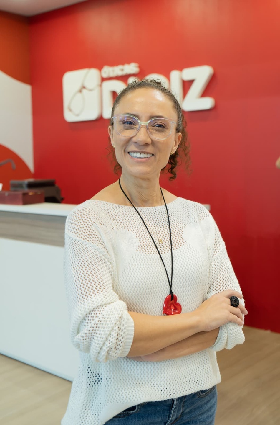 Diretora de Operações e Expansão das Óticas Diniz, Claudia Valerio | Foto: Óticas Diniz/Divulgação