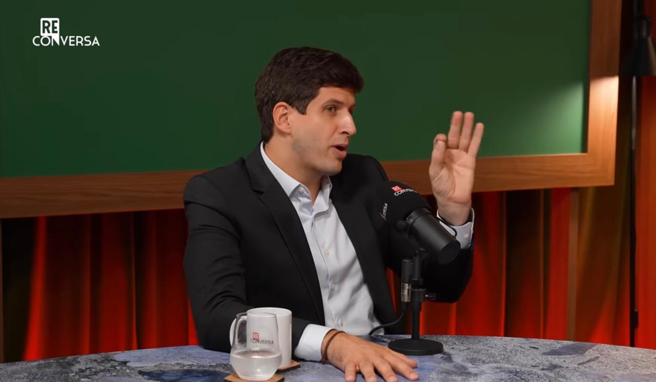 Prefeito do Recife e presidente nacional do PSB, João Campos