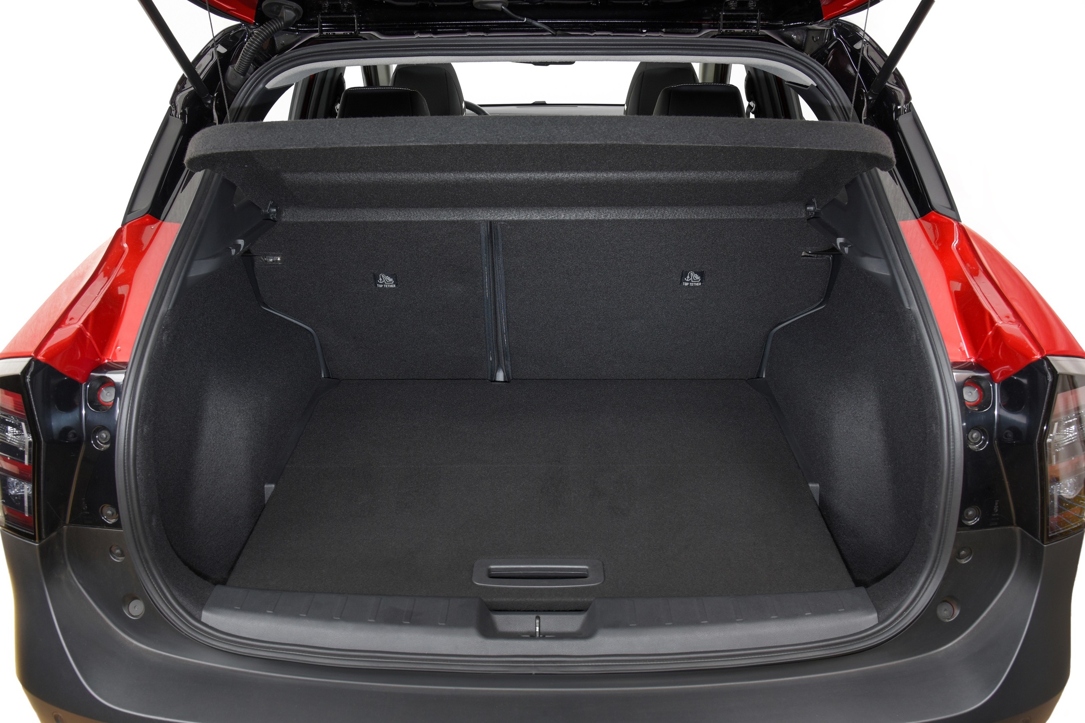  O porta-malas do novo Kicks é um dos maiores da categoria com 470 litros.