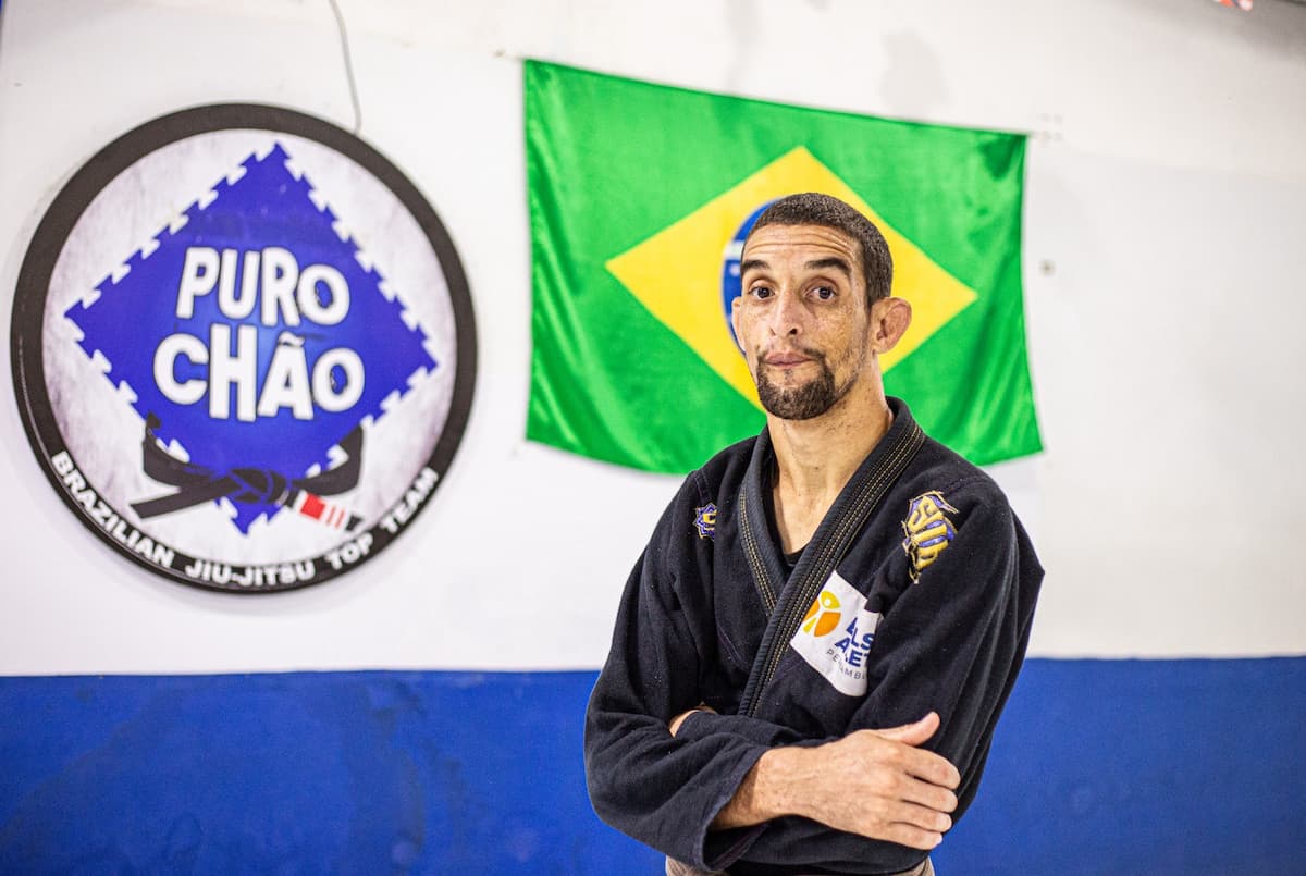 Geivisson Marcelino da Silva, mais conhecido com Meek, faixa marrom de jiu-jitsu da academia Puro Chão, em Jaboatão dos Guararapes 