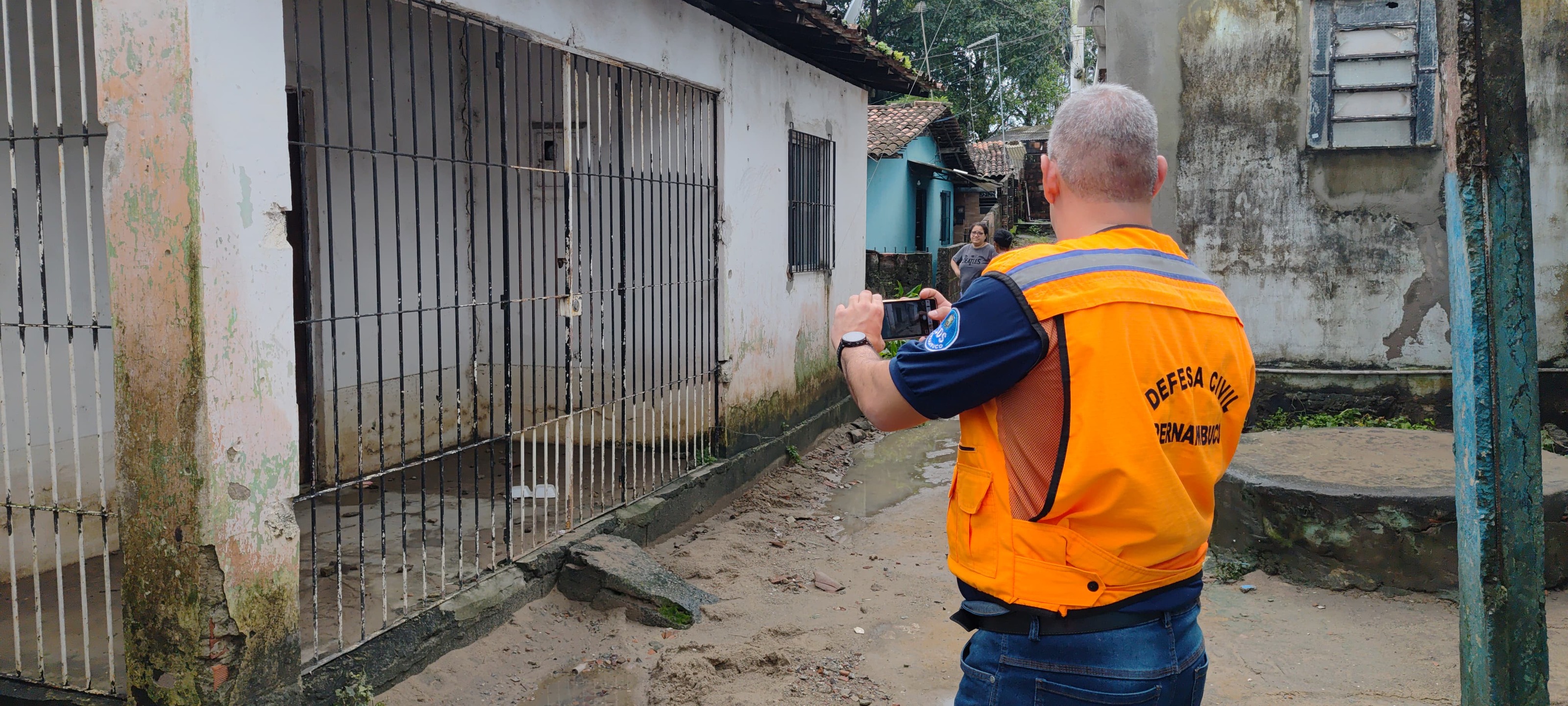 Defesa Civil de Pernambuco visita áreas afetadas por enchentes em Igarassu - Divulgação