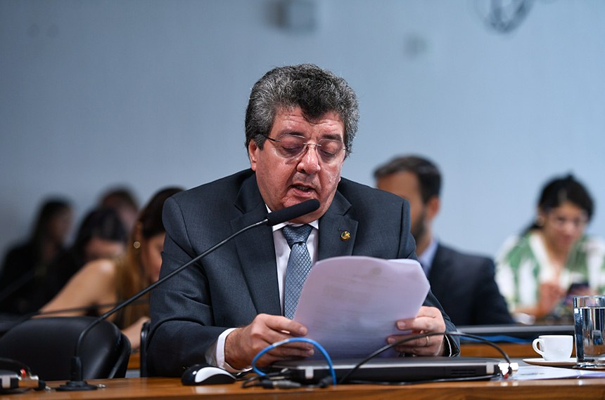Senador Fernando Farias