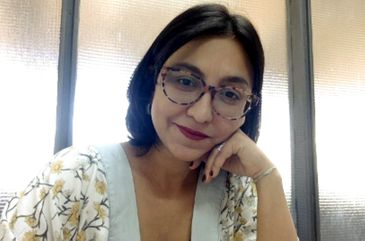  professora de história na Universidade de Brasília (UnB) 