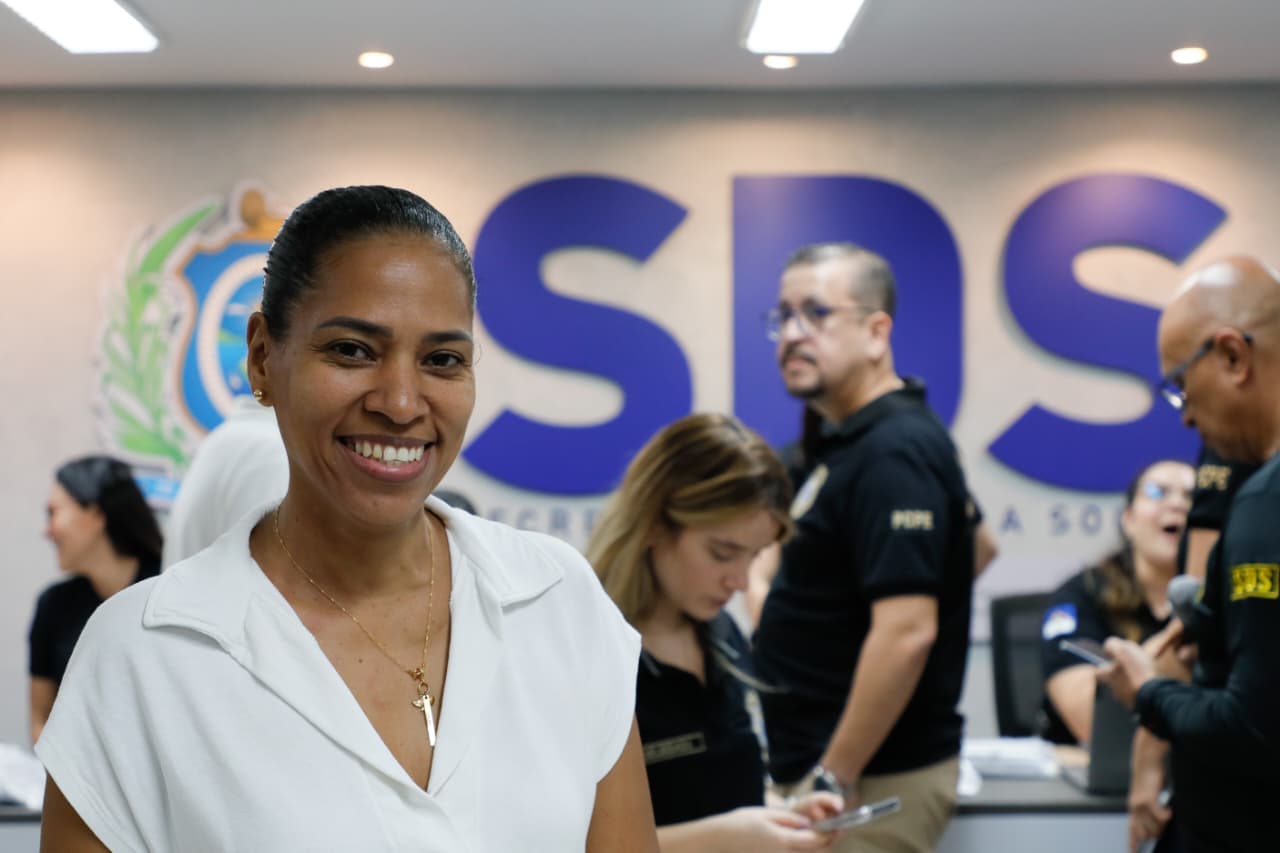 Saint Dirleide recuperou o celular após sofrer um assalto há quase um ano