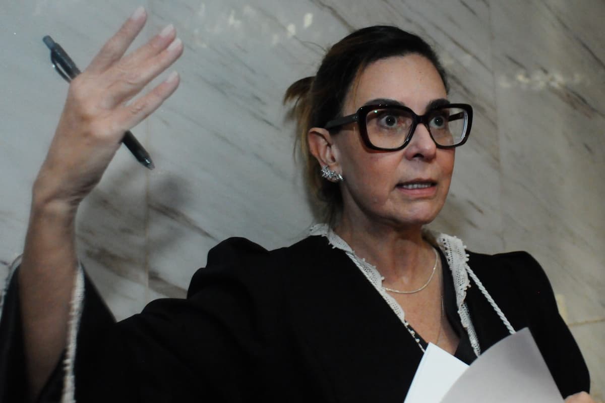 A juíza Fernanda Moura de Carvalho anunciou a sentença
