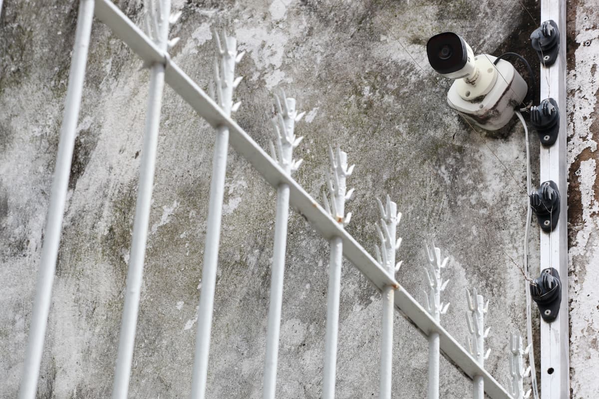 Moradores da Cidade Alta investem em câmeras na tentativa de ter mais segurança