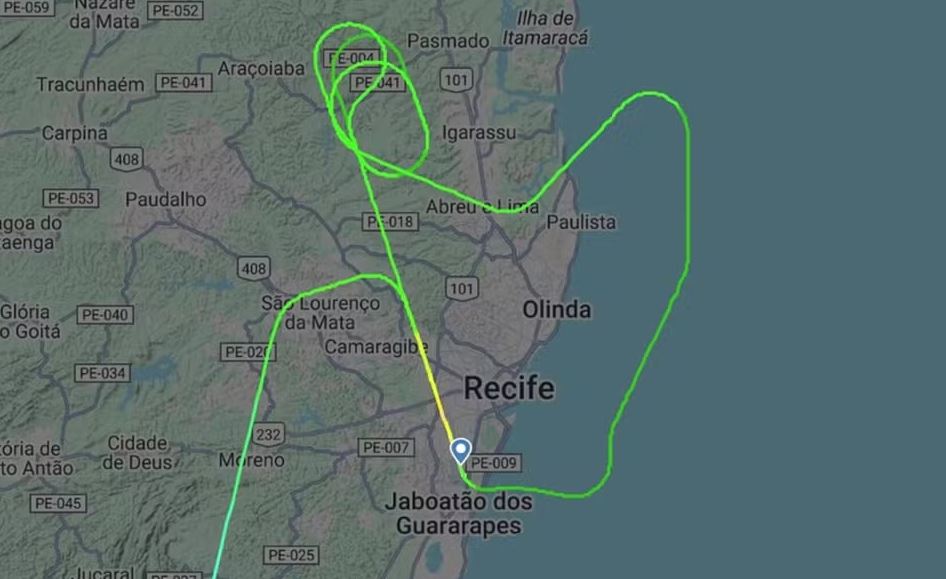 Avião da Azul ficou em espera no ar após arremeter no Recife 