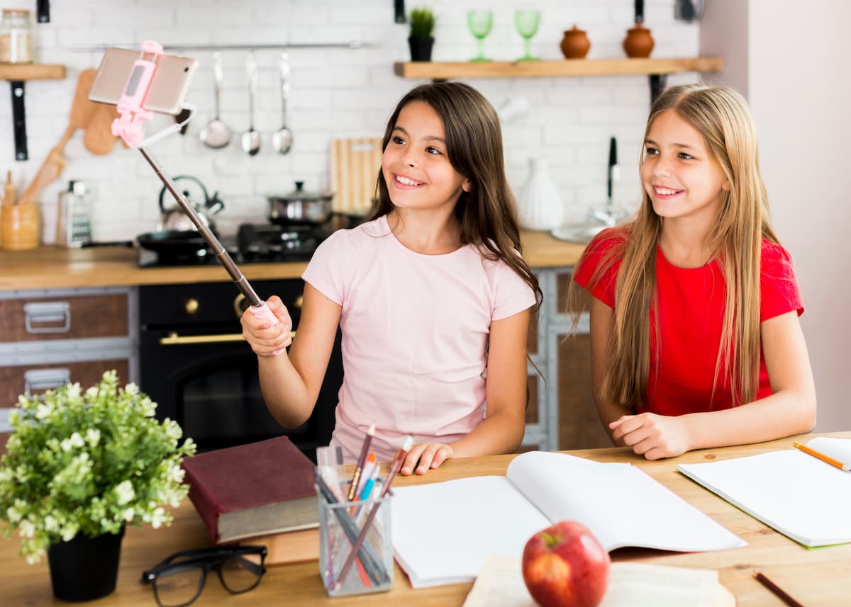 Crianças podem construir uma imagem falsa 