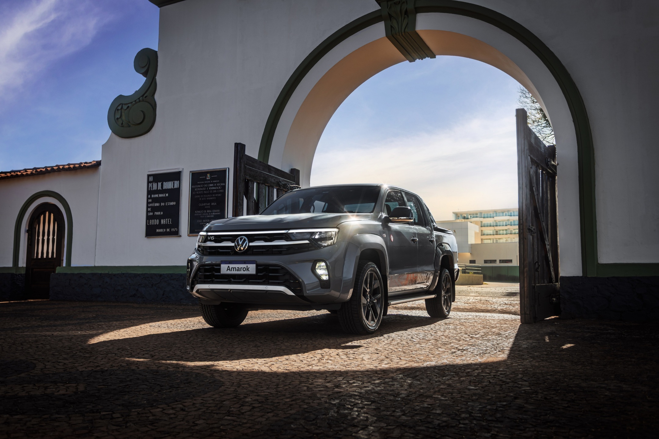 Detalhes exclusivos e design diferenciado marcam a Amarok Barretos 70 Anos