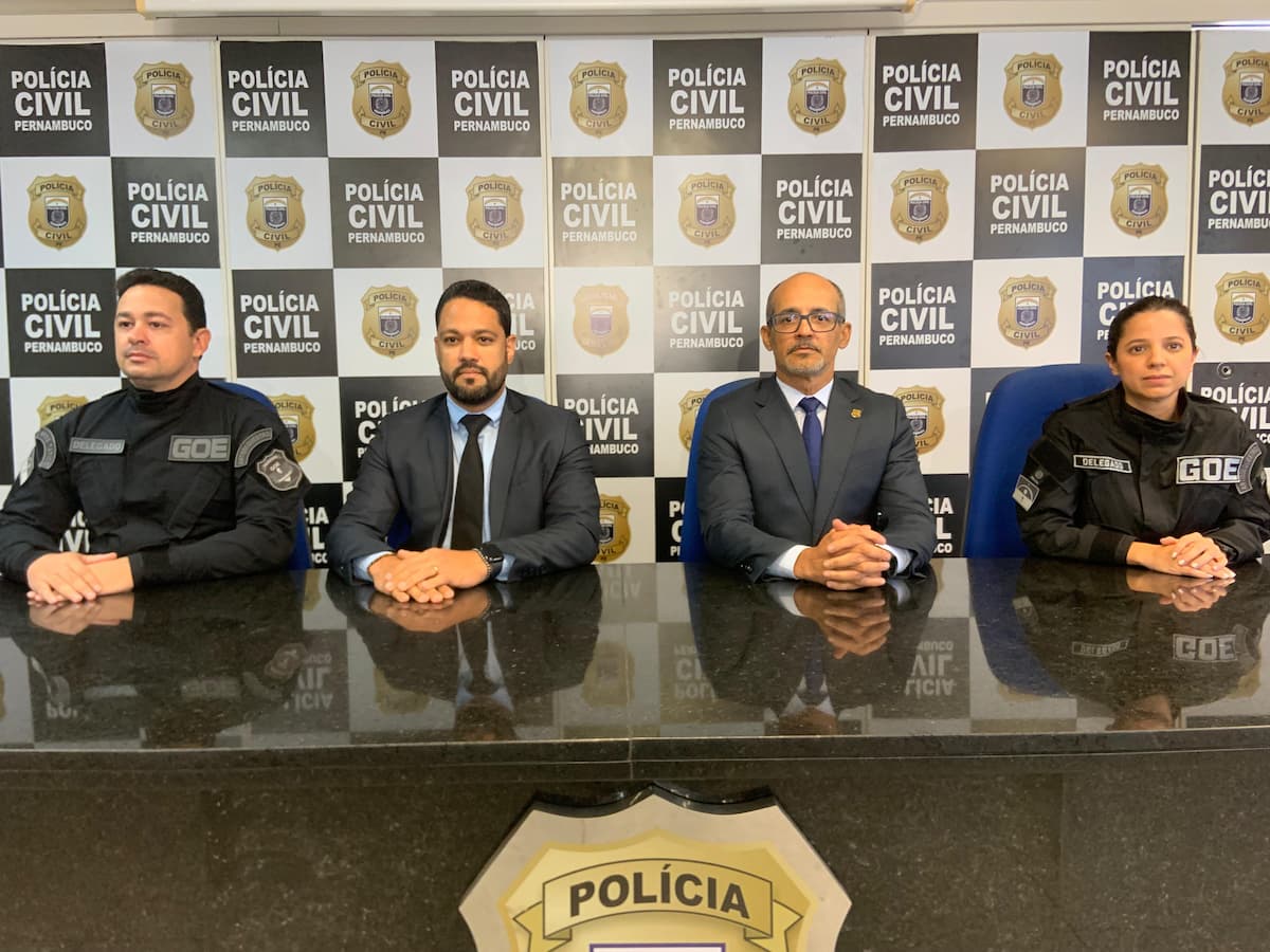 Delegado José Tenório, titular do GOE; Delegado Paulo Furtado, Gestor do DRACCO; Delegado Ivaldo Pereira, Gestor da DIRESP; Delegada Vanessa Bastos, Adjunta do GOE