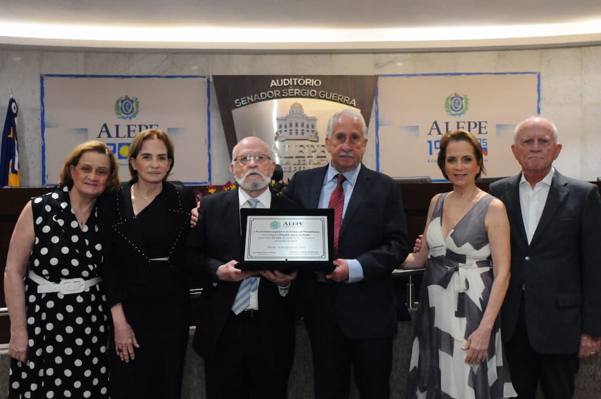 Os seis filhos do médico Jayme Wanderley da Fonte