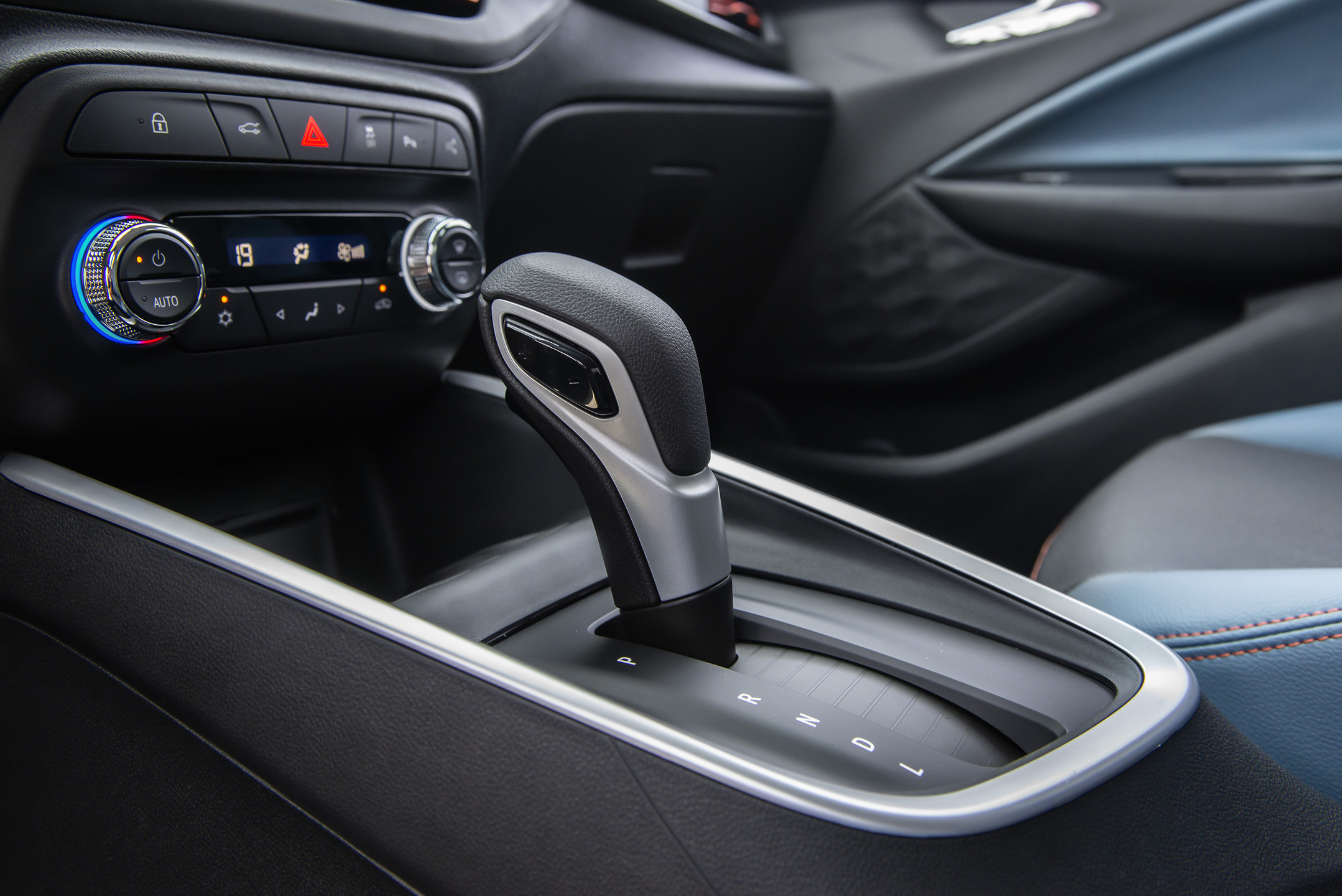 Com câmbio automático de 6 marchas, o Onix Plus tem trocas suaves que ajudam no conforto e no consumo