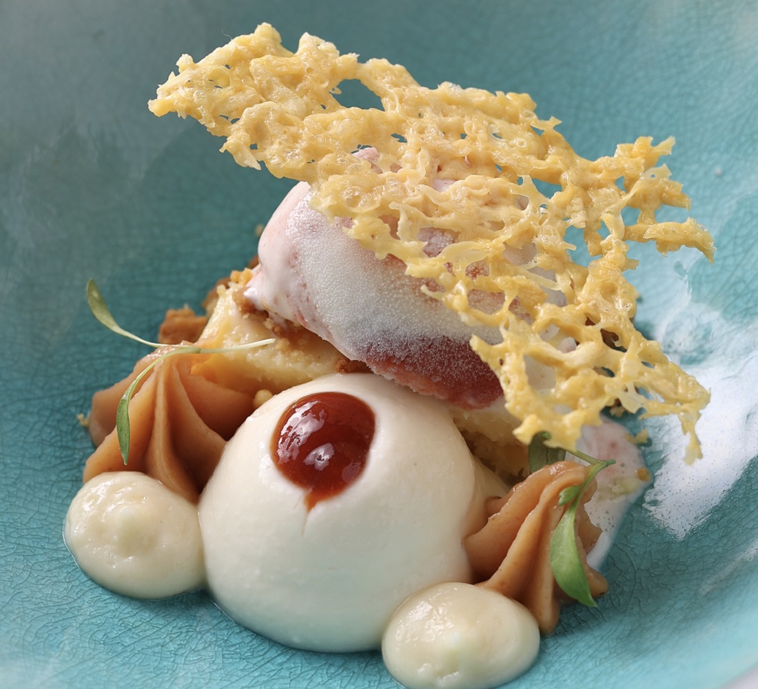 Casal perfeito: queijadinha, brigadeiro de goiaba