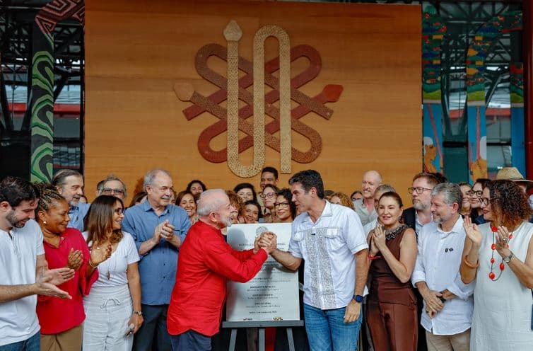 Presidente Lula durante visita ao Museu das Amazônias, ao Centro Gastronômico e ao Parque de Bioeconomia e Inovação do Parque do Futuro II. Belém. 