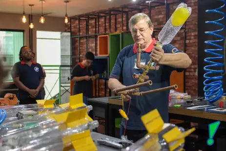 Professor João Canalle, coordenador da OBAFOG, na Olimpíada Brasileira de Foguetes. Foto:OBAFOG/Divulgação