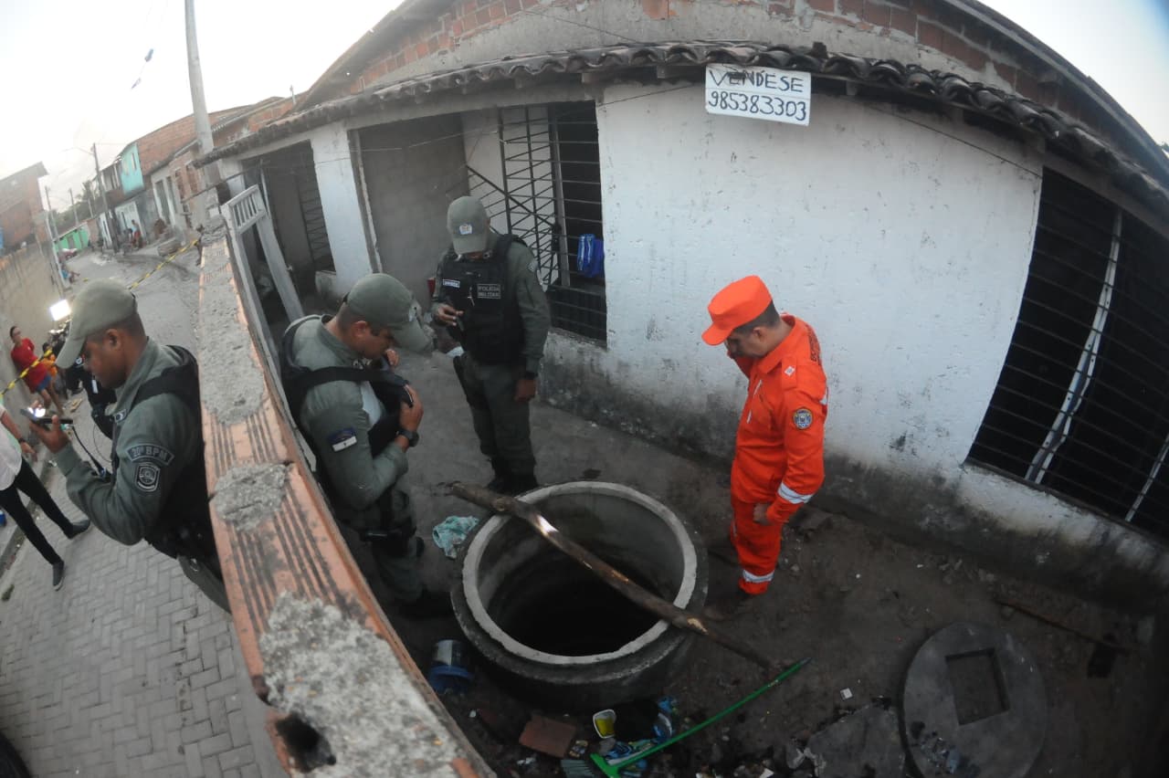 Criança foi retirada do local pelo Corpo de Bombeiros