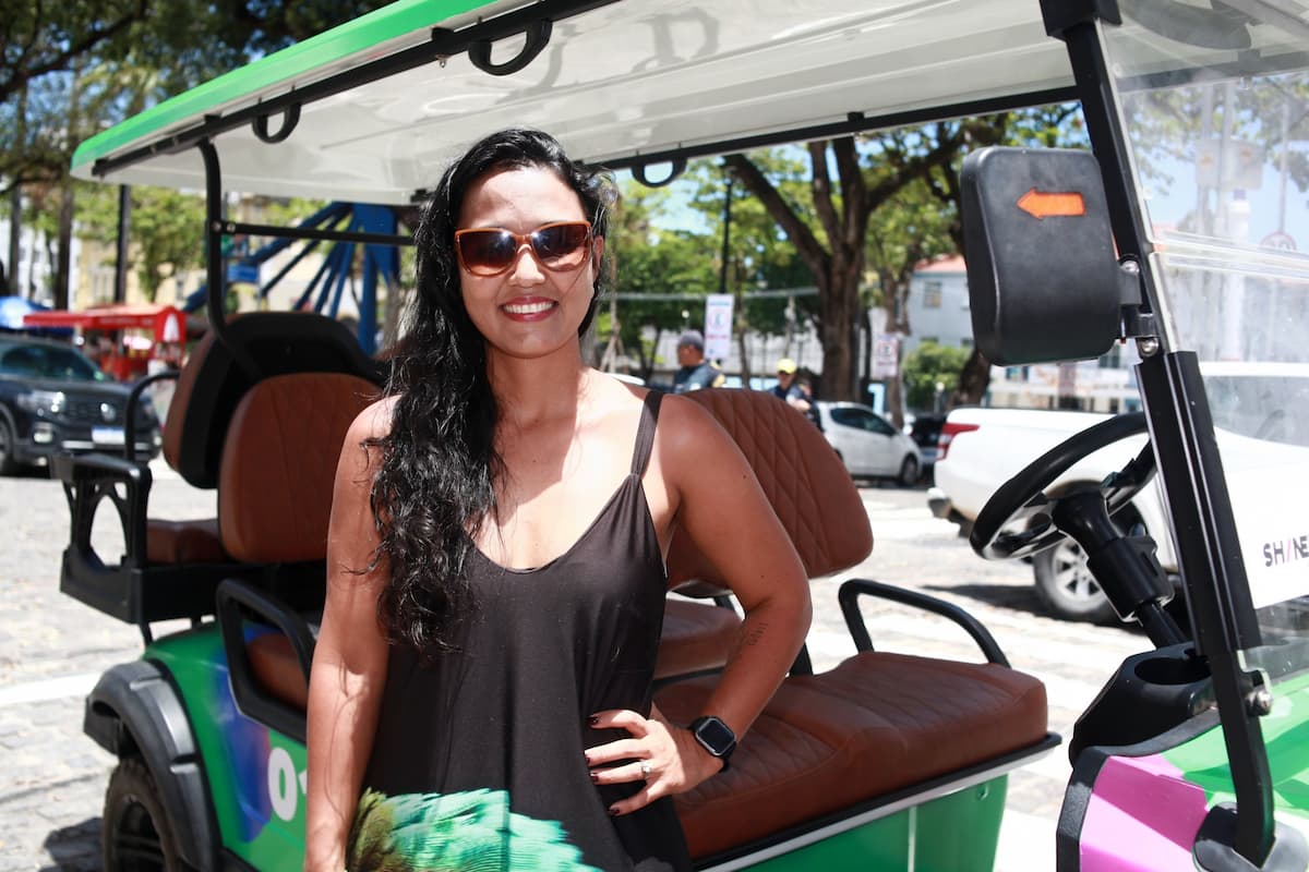 Josiane Muller gostou da experiência de passear no carrinho