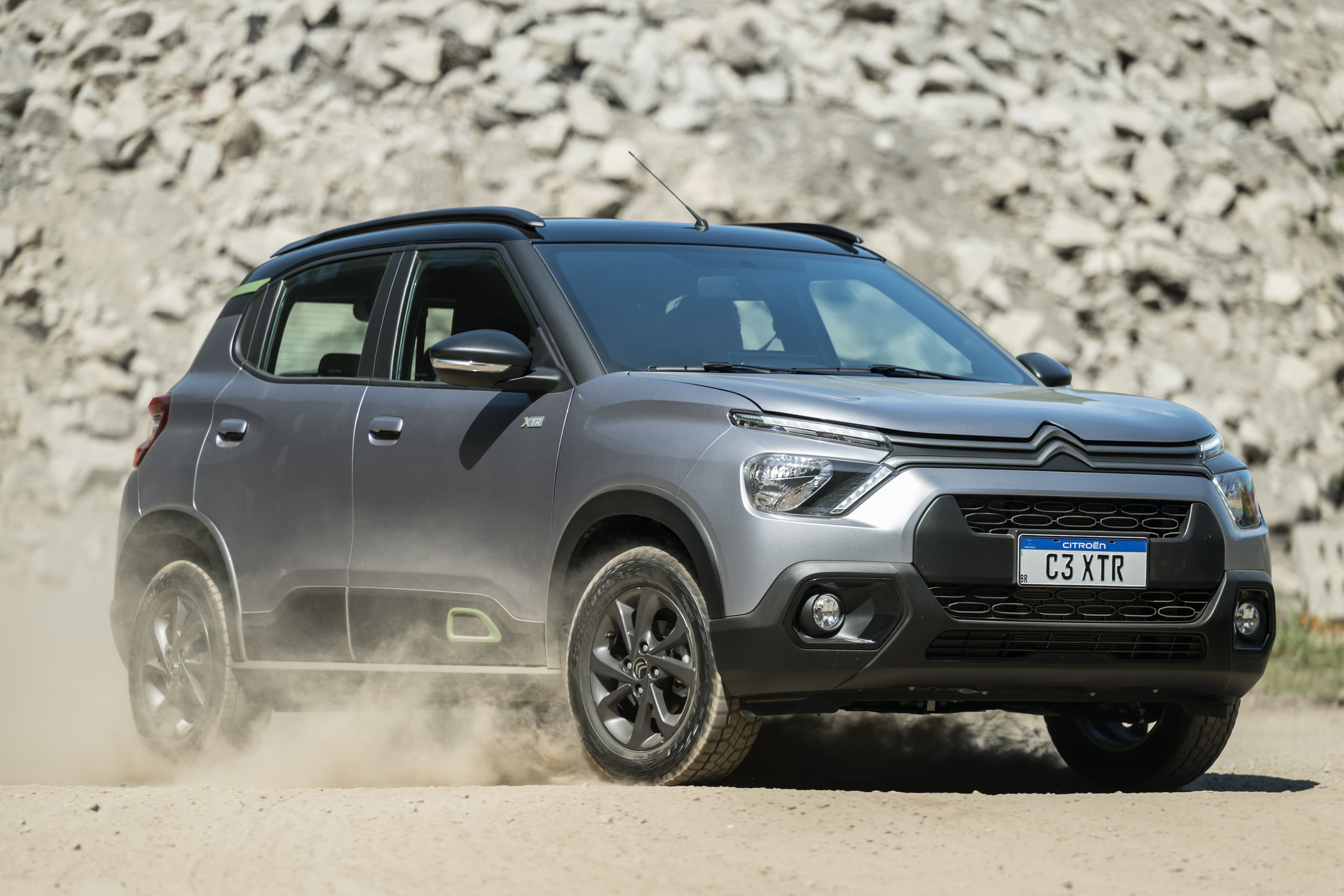 Citroën C3 XTR tem visual aventureiro, interior exclusivo e desempenho urbano com espírito off-road. 