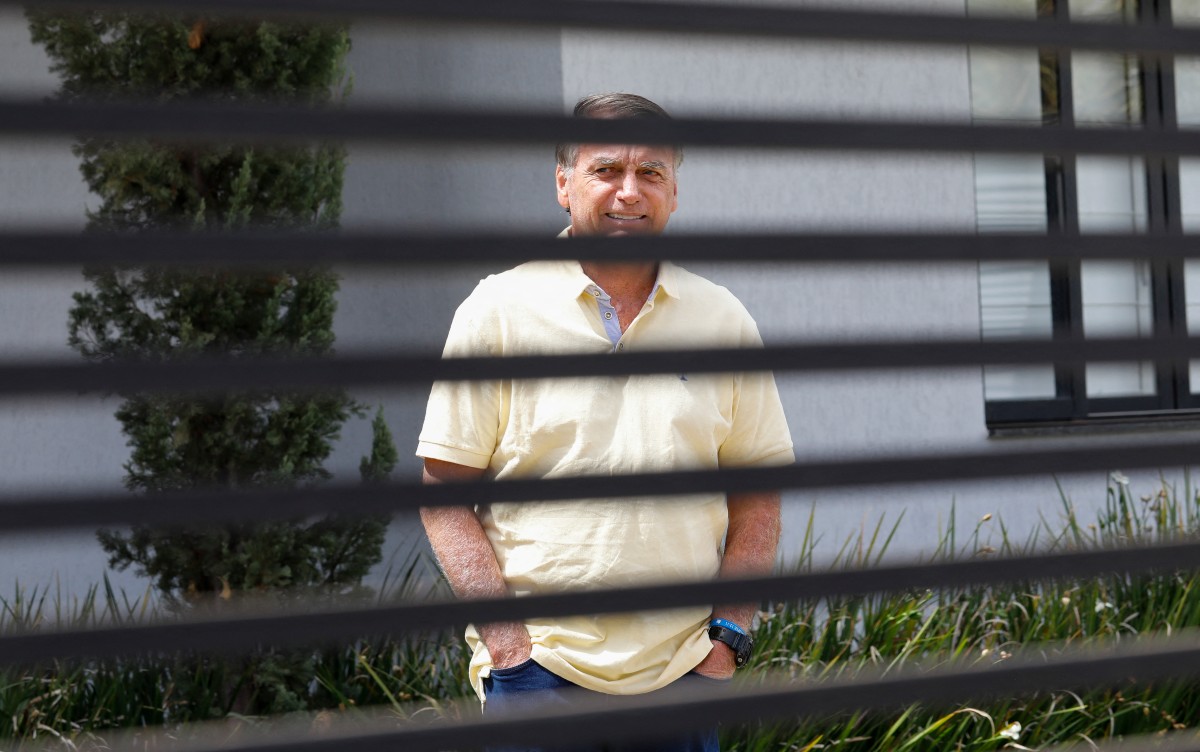 O ex-presidente brasileiro Jair Bolsonaro em sua residência em Brasília em 3 de setembro de 2025.