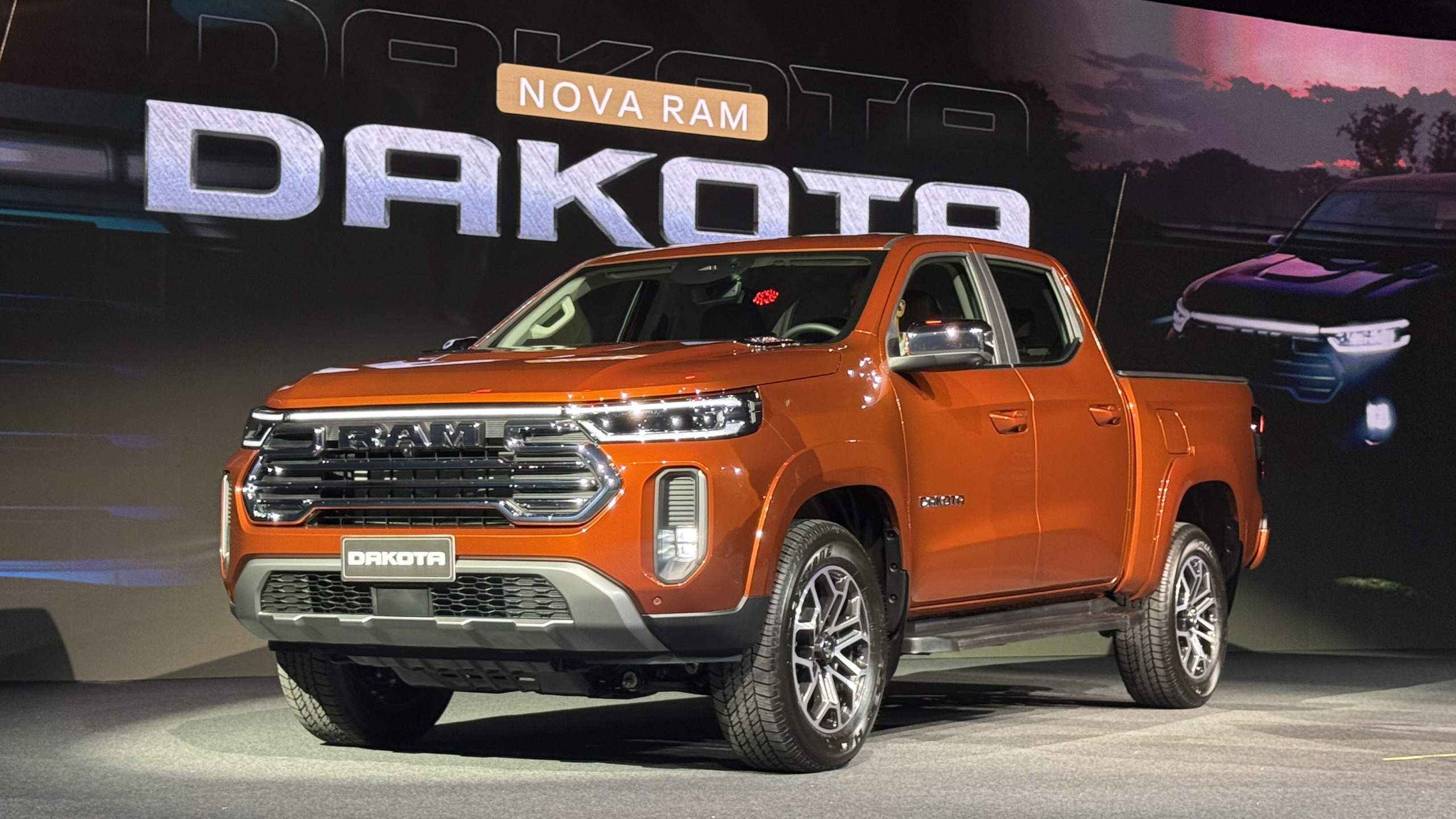 Ram oficializou a chegada da Dakota Laramie