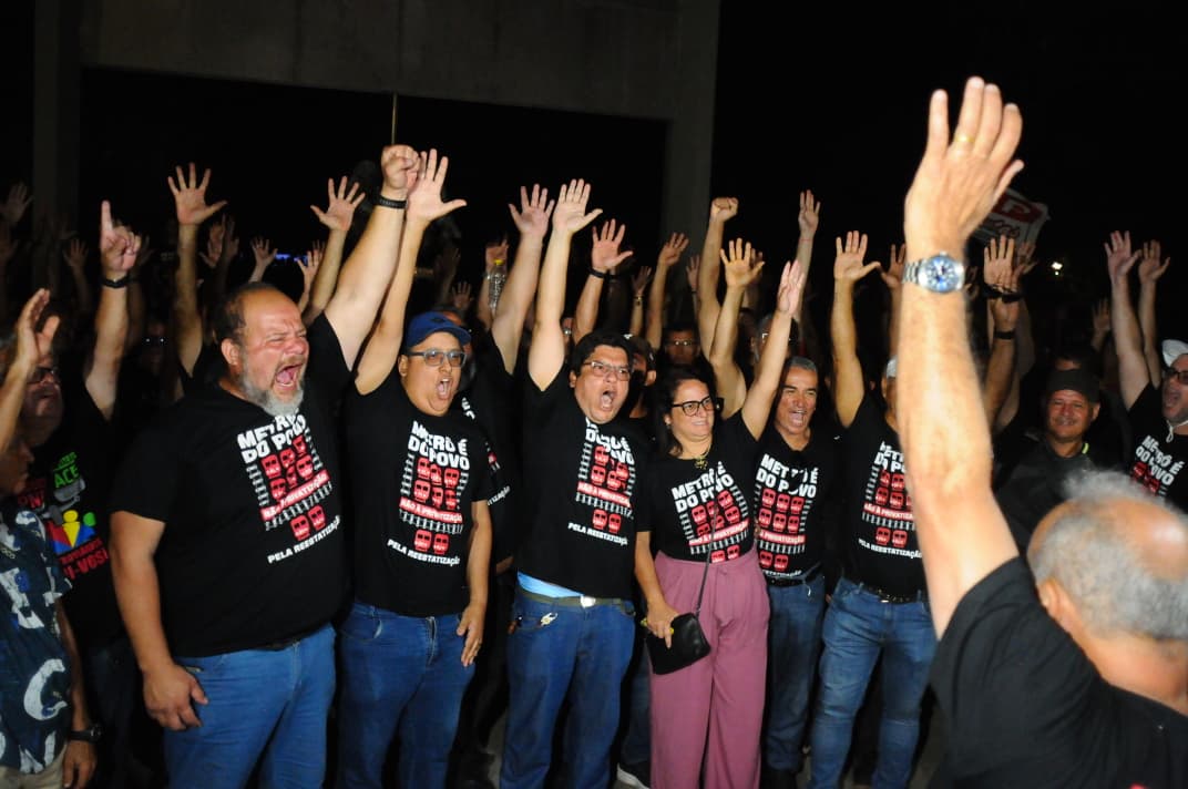 Processo de votação da assembleia geral dos metroviários