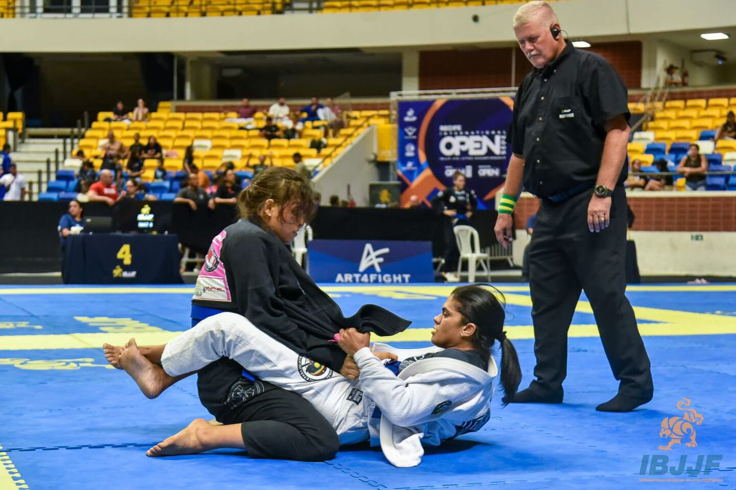 Maria Silva durante o Recife Open de Jiu-Jitsu