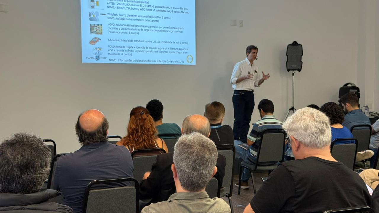 Alejandro Furas explicou as mudanças do protocolo de avaliação do Latin NCAP à imprensa em São Paulo nesta sexta (21). 