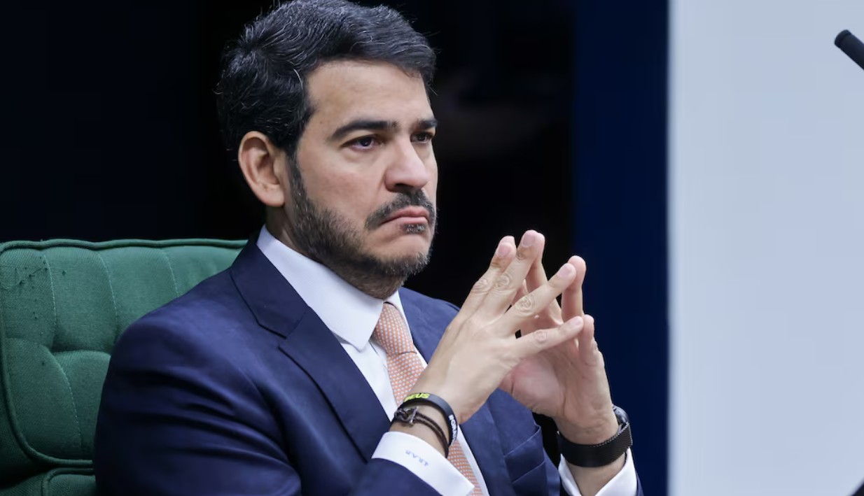 Lula deve indicar Messias ao STF de novo em caso de rejeição pelo Senado, dizem aliados - Folha PE