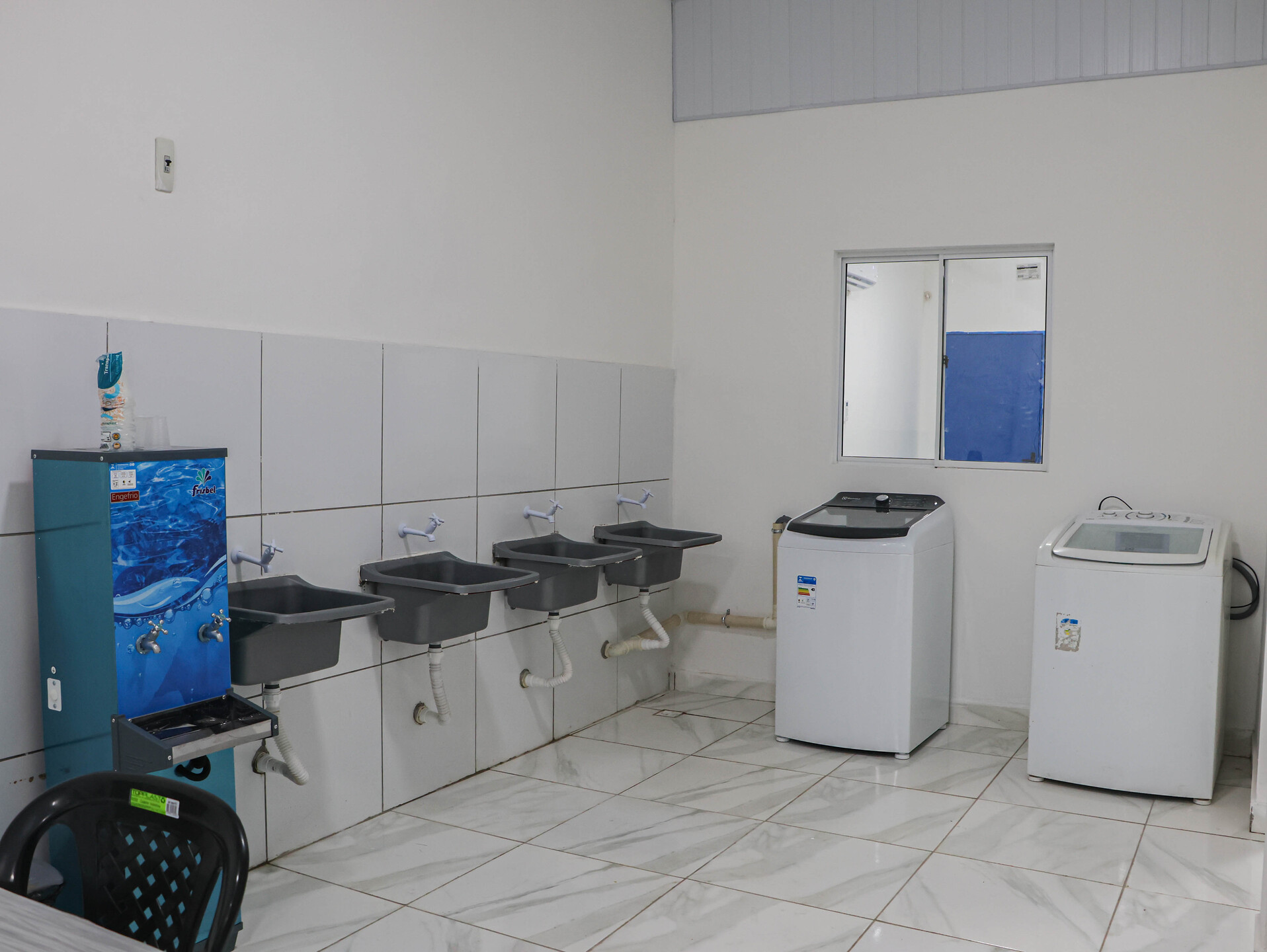 O Centro Pop também conta com uma lavanderia a disposição dos visitantes diários