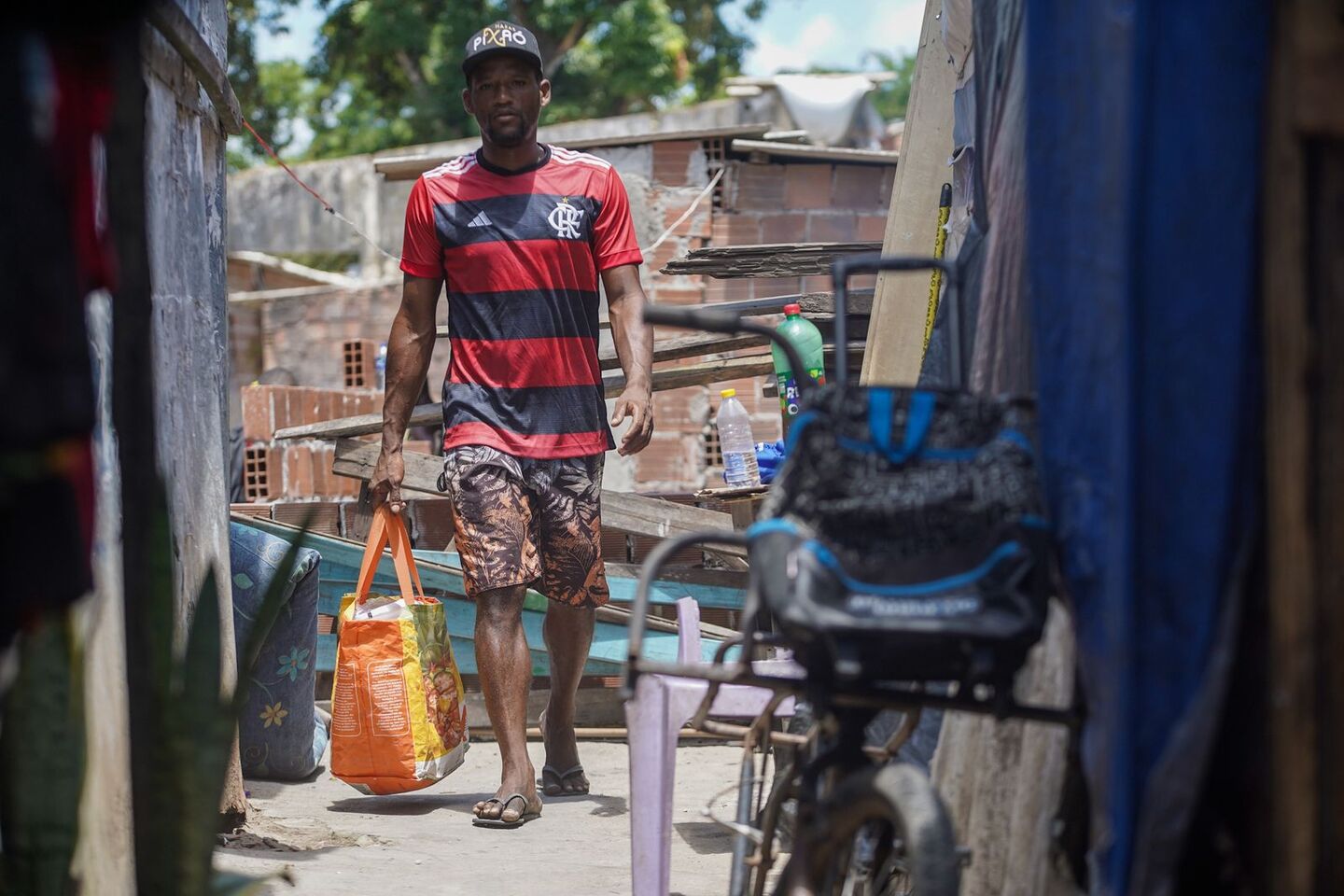 Hamilton Ribeiro perdeu tudo no incêndio